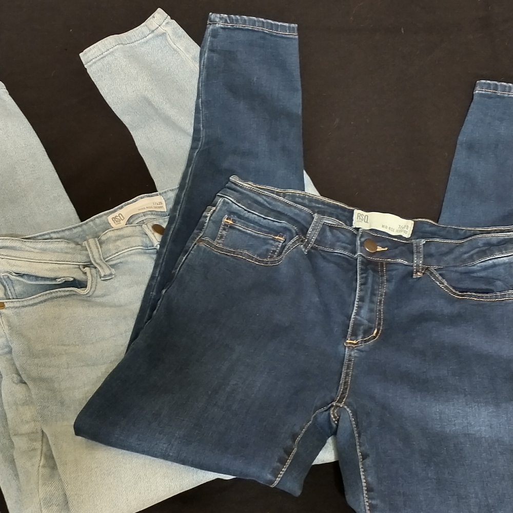 JEANS - 2 Pairs - RSQ Girls Jeans, light & dark Mid-Rise…